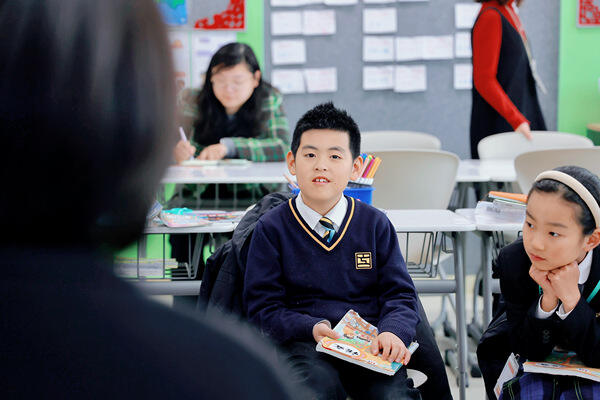 Grade 3 - 中文课,南通惠立学校